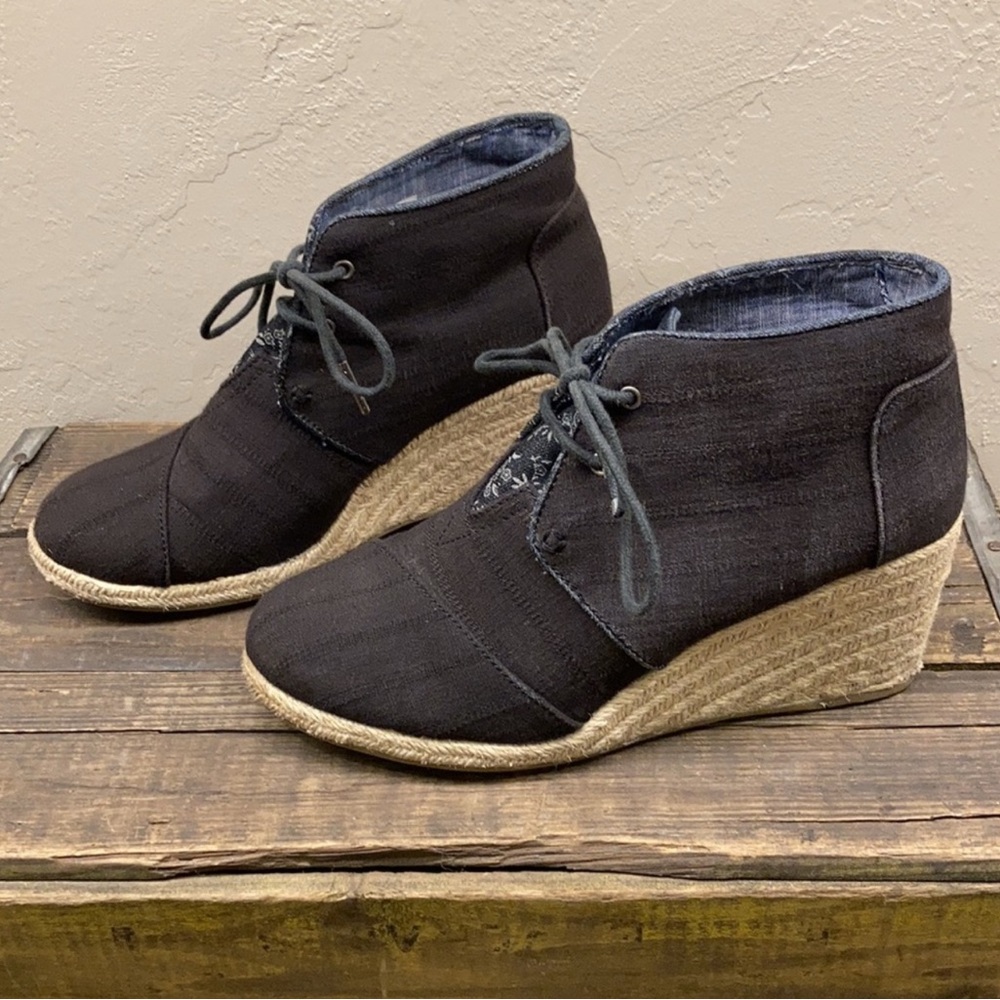 Toms Wedges